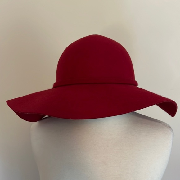 Wool hat - Picture 2 of 3